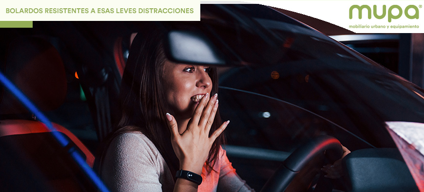 bolardos-resistentes-para-proteger-espacios-urbanos